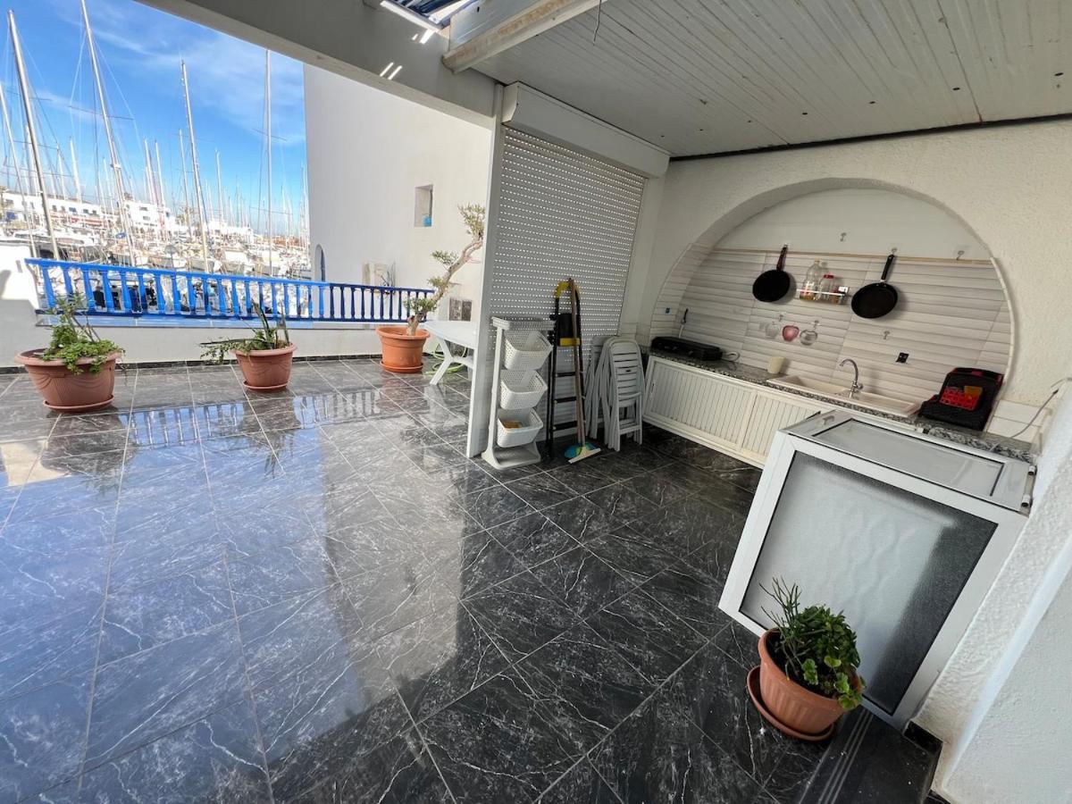 Duplex Avec Terrasse Sur La Marina Monastir
