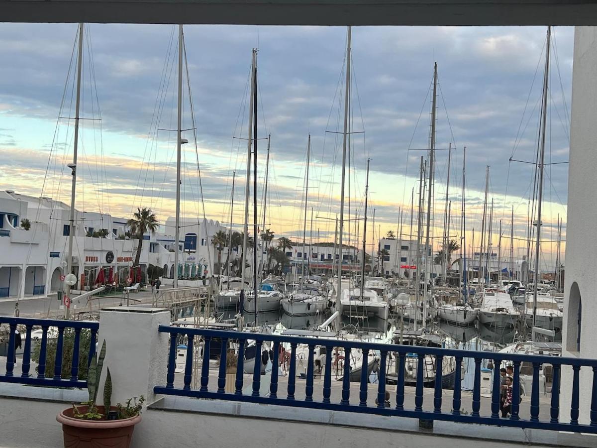 Duplex Avec Terrasse Sur La Marina Monastir