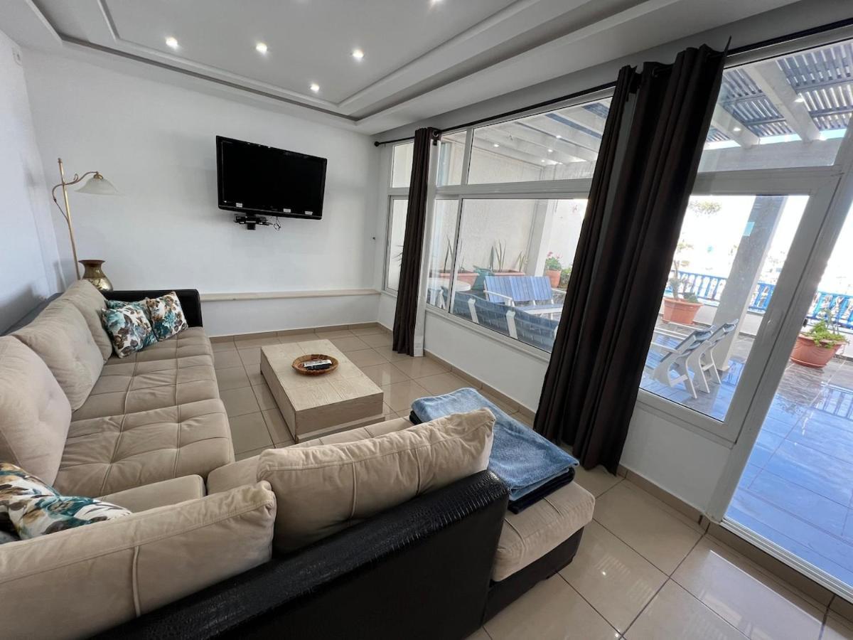 Apartment Duplex Avec Terrasse Sur La Marina Monastir